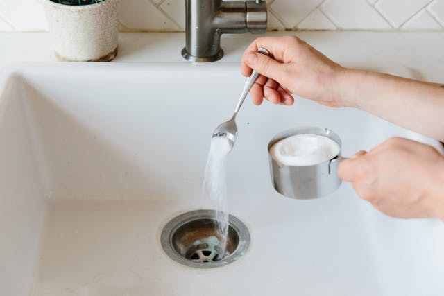 Làm sạch đường ống nước sinh hoạt​