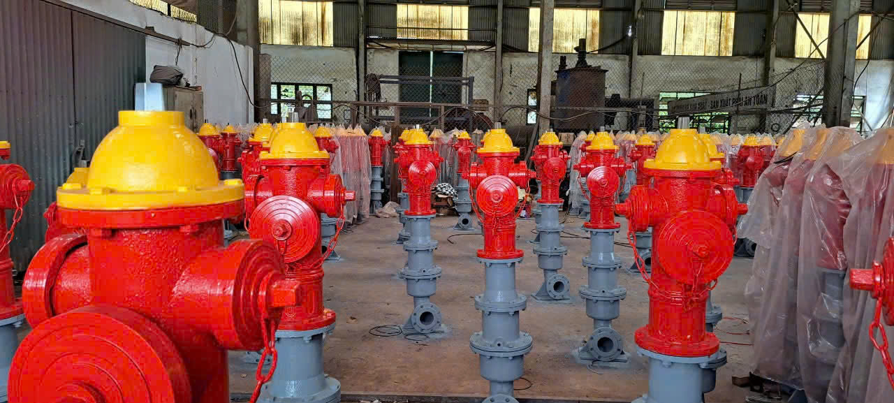 trụ cứu hoả 3 cửa